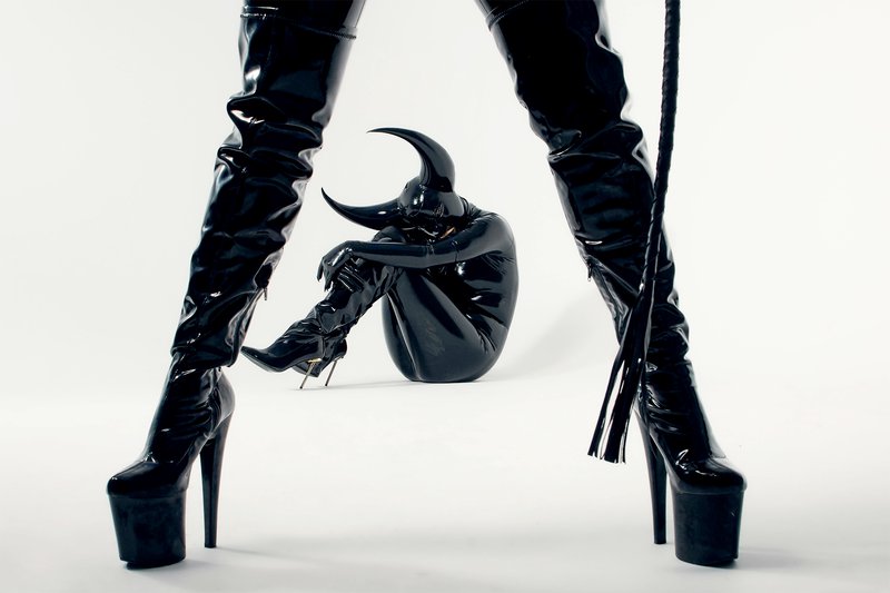 Featured image of post Welcome to Femdom Wiki: Your Guide to Femdom and Female Led Relationships